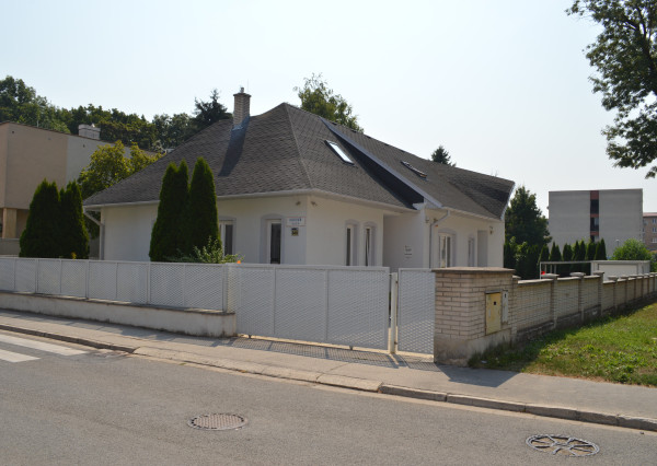 Prenájom priestranného rodinného domu – Sadová ulica, Senica.