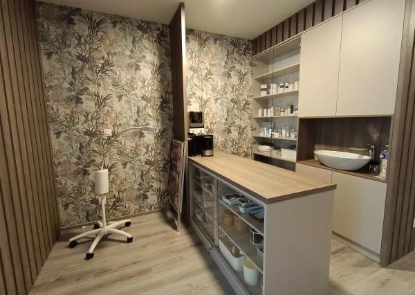 Odstúpenie prenájmu exluzívneho Beauty Salónu v centre mesta