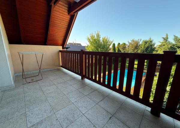 Na predaj 5-izbový rodinný dom s veľkorysou záhradou a bazénom v Podunajských Biskupiciach