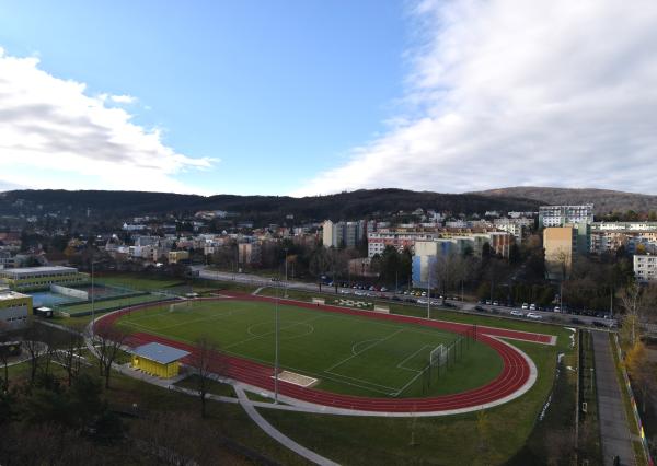 PREDAJ:  3-izbový byt  s Loggiou  Bratislava -  Dúbravka