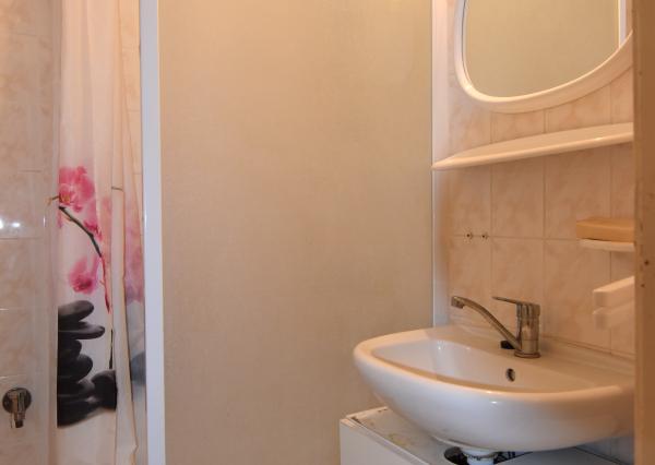 PREDAJ:  3-izbový byt  s Loggiou  Bratislava -  Dúbravka