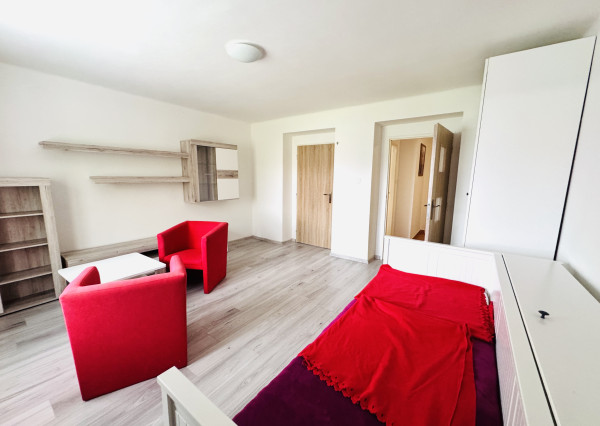 Na prenájom 1-izbový zariadený byt,Holíč -okres Skalica.