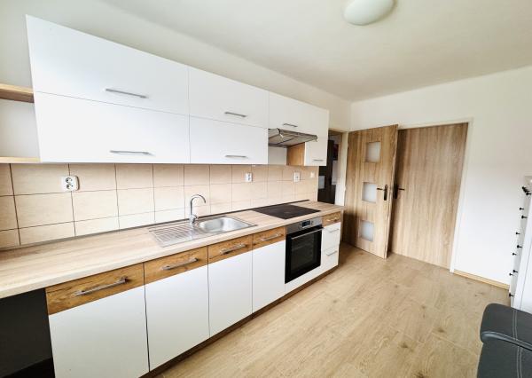 Na prenájom 1-izbový zariadený byt,Holíč -okres Skalica.