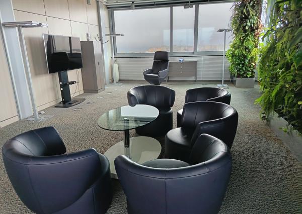 Ikonické Sídlo na prenájom pre Lídrov na 10. Poschodí