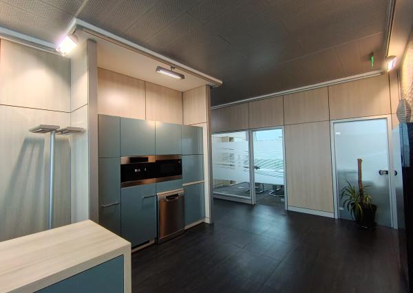 Ikonické Sídlo na prenájom pre Lídrov na 10. Poschodí