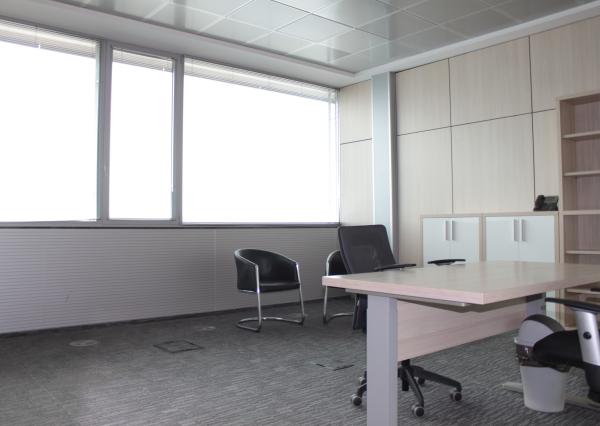 Ikonické Sídlo na prenájom pre Lídrov na 10. Poschodí