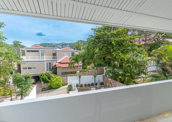 Luxusná 4-izbová vila z travertínu na predaj v Chaweng Noi, Koh Samui