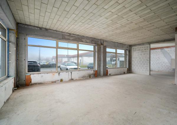 PRENÁJOM obchodných priestorov, Dukelská ul., Bernolákovo