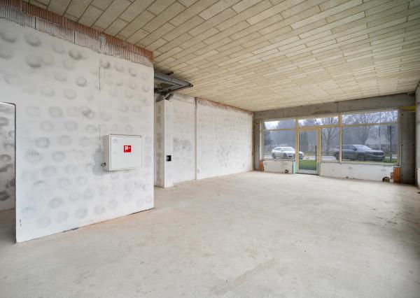 PRENÁJOM obchodných priestorov, Dukelská ul., Bernolákovo