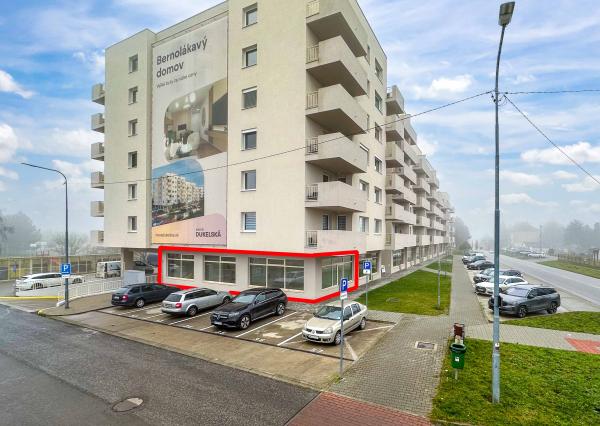 PRENÁJOM obchodných priestorov, Dukelská ul., Bernolákovo