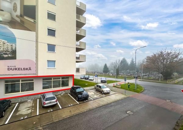 PRENÁJOM obchodných priestorov, Dukelská ul., Bernolákovo