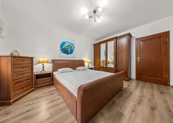 NA PREDAJ_3 IZBOVÝ KOMPLETNE ZARIADENÝ LUXUSNÝ BYT V CENTRE ŠAMORÍNA