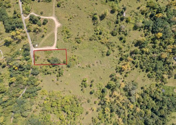 Na predaj pozemok v Lamači, Pod Zečákom