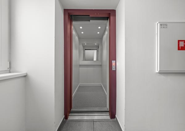 PRENÁJOM -  VEĽKOMETRÁŽNY, BEZBARIÉROVÝ 2-IZBOVÝ BYT V NOVOSTAVBE, CENTRUM ŠAMORÍN