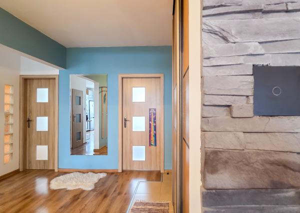 SPIŠSKÁ NOVÁ VES 3-izbový byt na PREDAJ (sídlisko Západ)