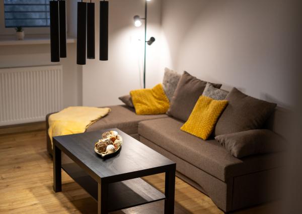 🏡 NA PREDAJ veľkometrážny 2izb.byt a garáž, Nové Mesto nad Váhom