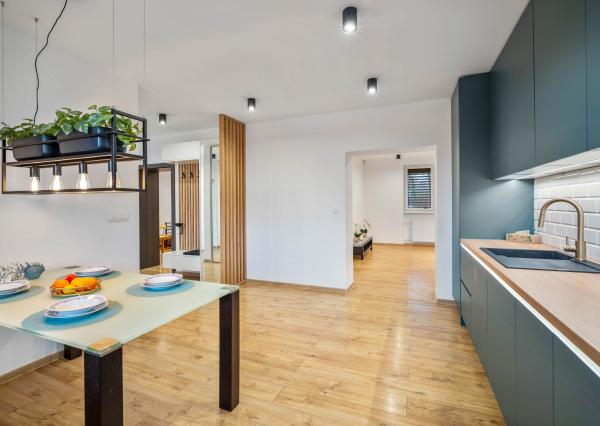 🏡 NA PREDAJ veľkometrážny 2izb.byt a garáž, Nové Mesto nad Váhom