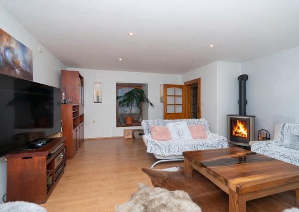 🏡 Na predaj zrekonštruovaný rodinný dom v obci Čachtice