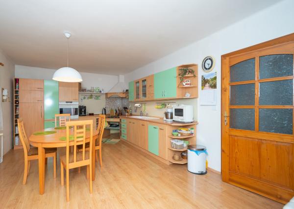 🏡 Na predaj zrekonštruovaný rodinný dom v obci Čachtice