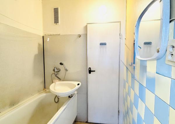 Priestranný 3-izbový byt 84 m² s balkónom – Skalica, Dr. Clementisa.