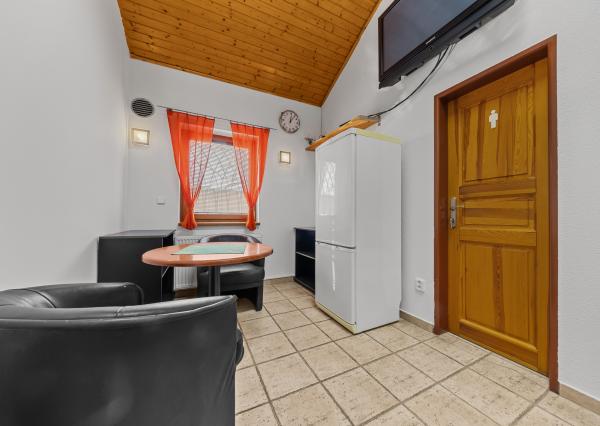 PREDAJ KOMERČNÉHO PRIESTORU, ROHOVCE (25 min. Bratislava R7)