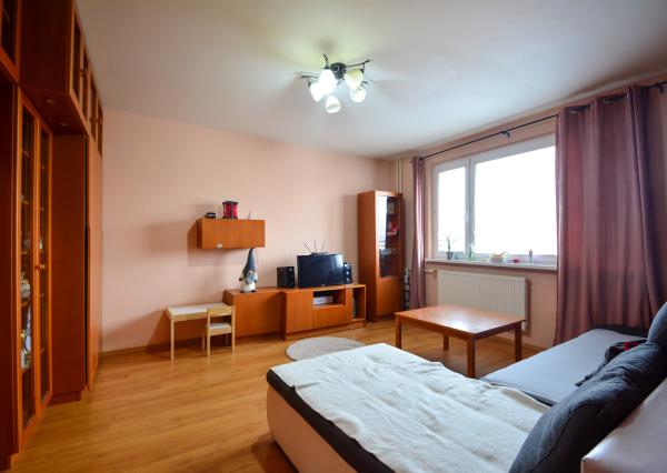 SPIŠSKÁ NOVÁ VES 3-izbový byt na PREDAJ (sídlisko MIER)