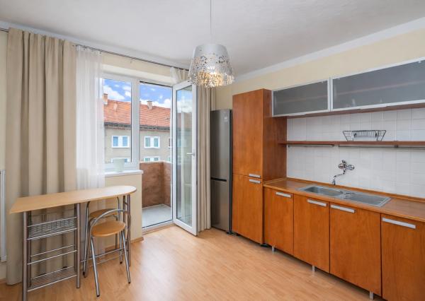 PREDAJ 2-IZBOVÝ BYT S BALKÓNOM V TEHLOVOM DOME – ul. 1. MÁJA