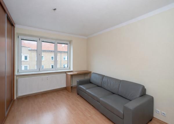 PREDAJ 2-IZBOVÝ BYT S BALKÓNOM V TEHLOVOM DOME – ul. 1. MÁJA