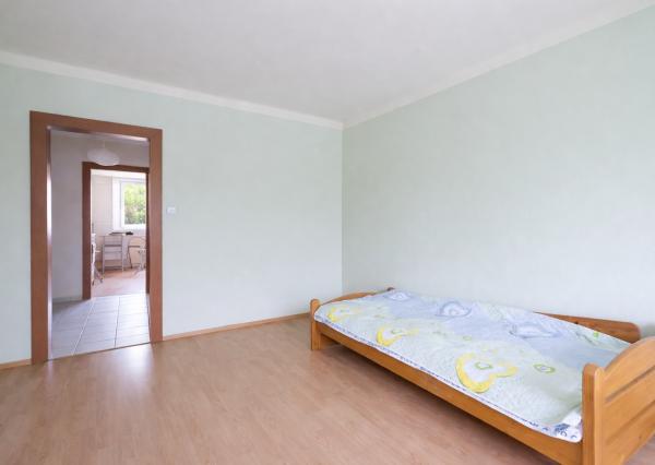 PREDAJ 2-IZBOVÝ BYT S BALKÓNOM V TEHLOVOM DOME – ul. 1. MÁJA