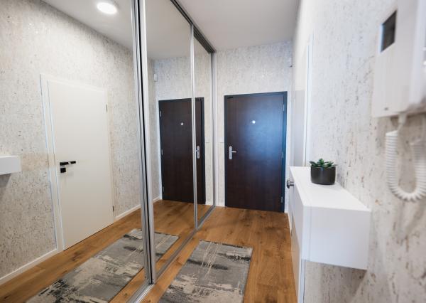 Exkluzívny 4-izbový byt s loggiou a súkromnou záhradou na lukratívnej adrese Pod Vtáčnikom