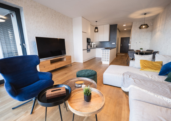 Exkluzívny 4-izbový byt s loggiou a súkromnou záhradou na lukratívnej adrese Pod Vtáčnikom