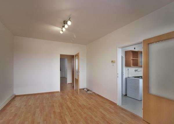 NA PRENÁJOM 2-izbový byt s balkónom, Melčice-Lieskové