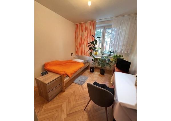 PREDAJ: Slnečný 3-izbový byt v srdci Ružinova – tehla a zeleň