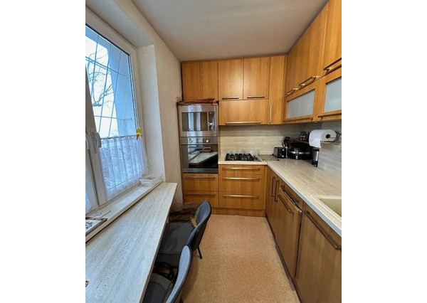 PREDAJ: Slnečný 3-izbový byt v srdci Ružinova – tehla a zeleň