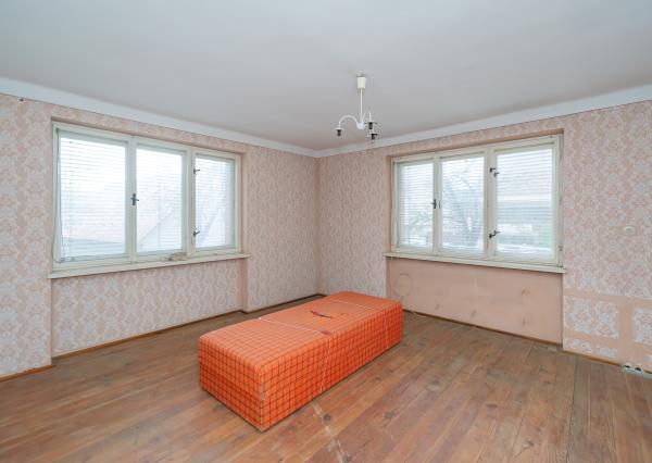 NA PREDAJ Rodinný dom s pozemkom 1188 m² - Moravské Lieskové