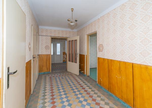 NA PREDAJ Rodinný dom s pozemkom 1188 m² - Moravské Lieskové