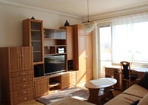 Na prenájom priestranný 1.5 izbový byt na Radarovej ulici