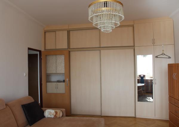 Na prenájom priestranný 1.5 izbový byt na Radarovej ulici