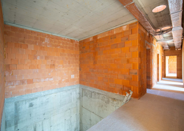 PREDAJ RODINNEJ VILY S WELLNESS A POZEMKOM 2548 m² – ROVINKA