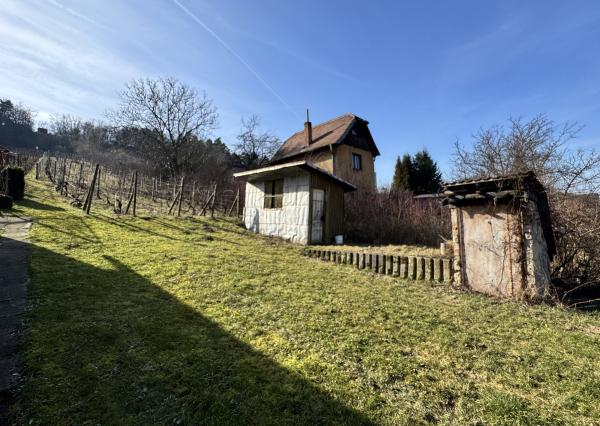 Stavebný pozemok s projektom a stavebným povolením – Skalica, lokalita Koziny.