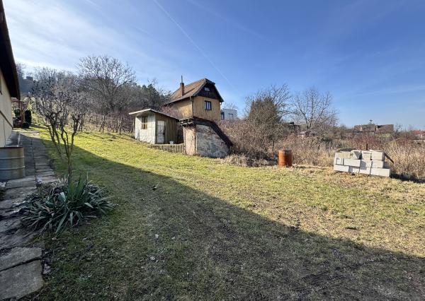 Stavebný pozemok s projektom a stavebným povolením – Skalica, lokalita Koziny.