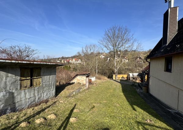 Stavebný pozemok s projektom a stavebným povolením – Skalica, lokalita Koziny.