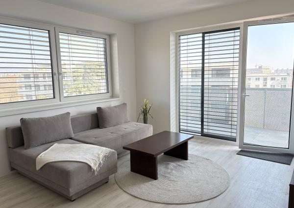 Na prenájom krásny 2 izbový byt v novostavbe s balkónom a parkovaním