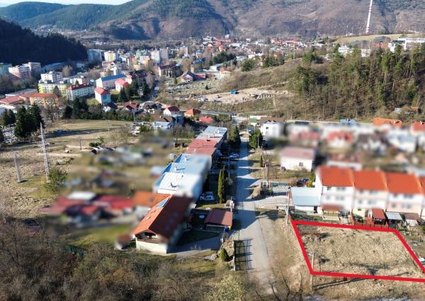 KROMPACHY- pozemok NA PREDAJ (653m2)