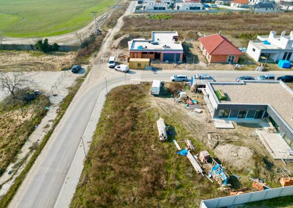 Posledný stavebný pozemok v projekte IBV Tomášov – Okružná