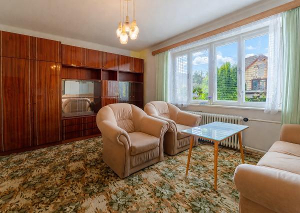 PREDAJ - Rodinný dom - Čachtice