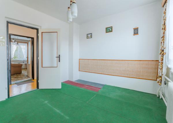 PREDAJ - Rodinný dom - Čachtice