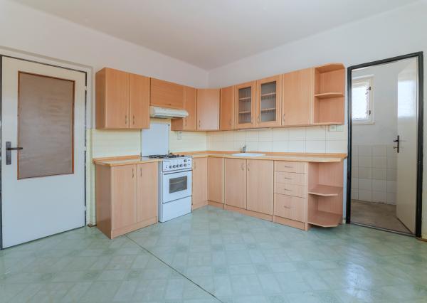 PREDAJ - Rodinný dom - Čachtice