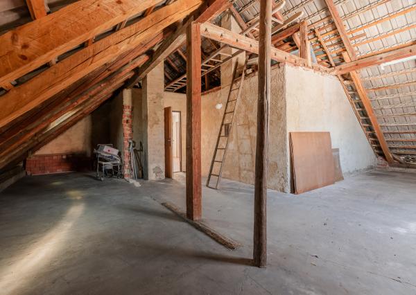 PREDAJ - Rodinný dom - Čachtice