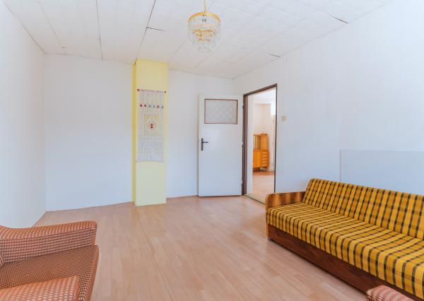 PREDAJ - Rodinný dom - Čachtice